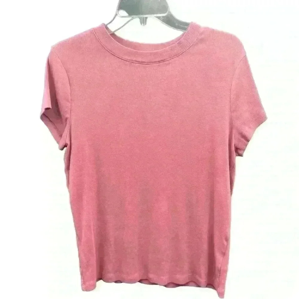 A New Day XXL Stretchy Tee in excellent condition!